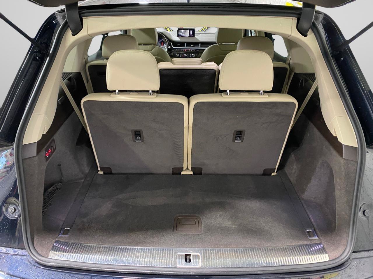 Used 2018 Audi Q7 3.0T Premium Plus AWD/4WD image 9