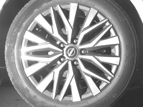 Used 2025 Nissan Altima 2.5 SV image 15