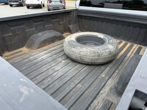 Used 2021 GMC Sierra 3500 SLE w/ SLE Convenience Package AWD/4WD image 7