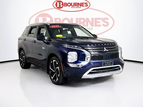 Used 2023 Mitsubishi Outlander SEL AWD/4WD image 1