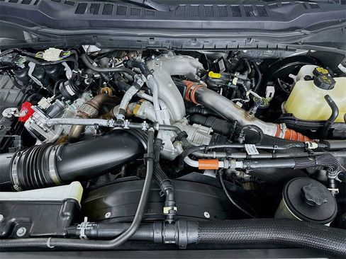 Used 2024 Ford F250 Lariat w/ Lariat Ultimate Package image 30