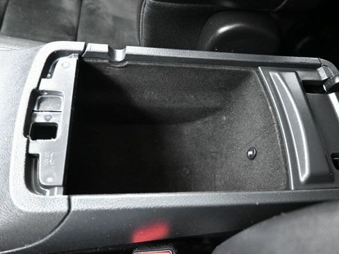 Used 2017 Jeep Grand Cherokee Altitude image 23