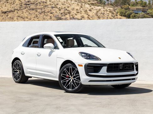 New 2026 Porsche Macan S AWD/4WD image 9