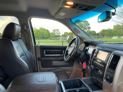 Used 2012 RAM 3500 Laramie Longhorn w/ Cold Weather Group image 18