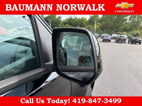 Used 2017 Chevrolet Colorado Z71 AWD/4WD image 14