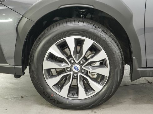 Used 2025 Subaru Outback Limited AWD/4WD image 28