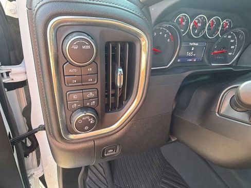 Certified 2021 Chevrolet Silverado 1500 RST image 21