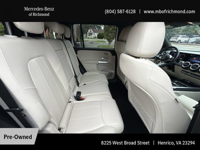 Used 2025 Mercedes-Benz GLB 250 4MATIC image 16