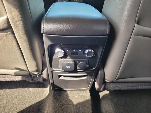 Used 2017 Ford Flex SEL w/ Equipment Group 202A FWD image 17
