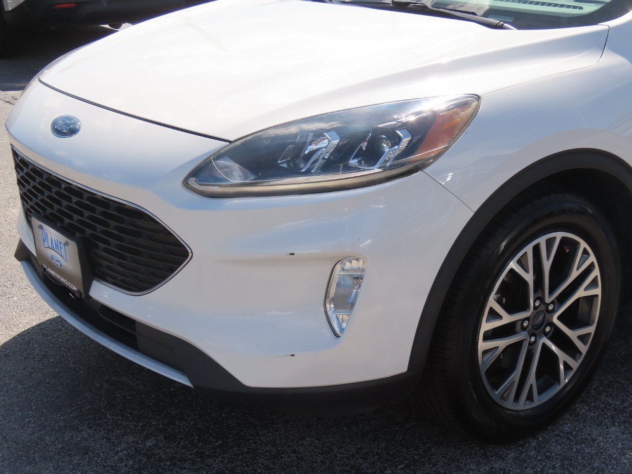 Used 2020 Ford Escape SEL FWD image 3