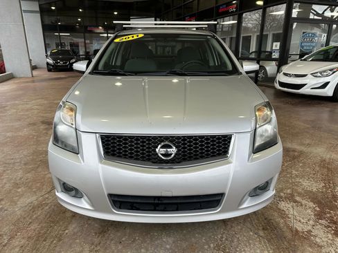 Used 2011 Nissan Sentra 2.0 SR image 2