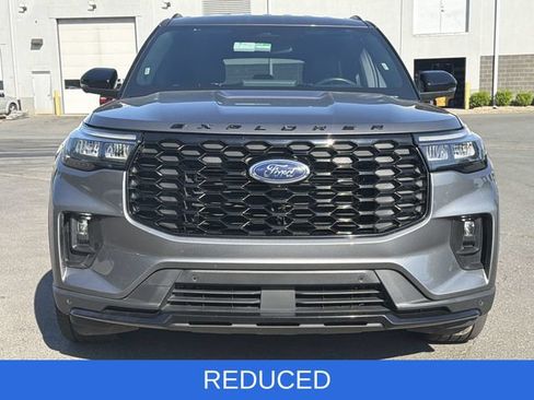 Used 2025 Ford Explorer ST-Line w/ ST-Line Street Pack AWD/4WD image 15
