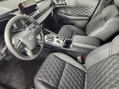 New 2026 Nissan Rogue Platinum AWD/4WD image 10