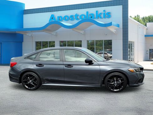 Certified 2024 Honda Civic Sport image 2