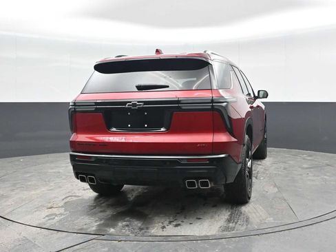 Used 2024 Chevrolet Traverse RS w/ LPO, Floor Liner Package AWD/4WD image 9