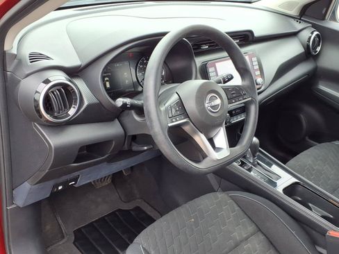 Used 2022 Nissan Kicks SV FWD image 16