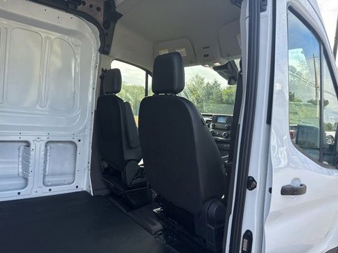 New 2025 Ford Transit 250 148 Medium Roof image 35
