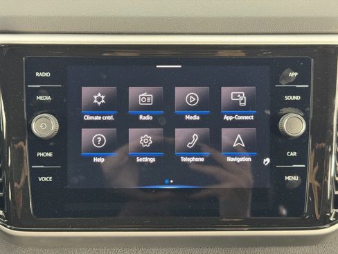 Used 2023 Volkswagen Atlas Cross Sport SE w/ Black Wheel Package image 22