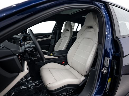 Certified 2026 Porsche Panamera 4 AWD/4WD image 5