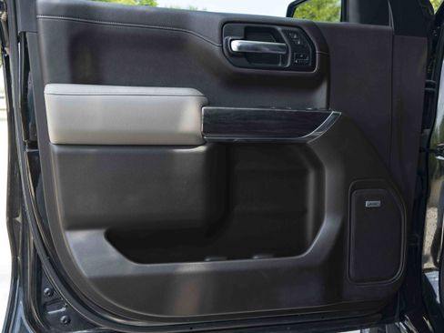 Used 2019 Chevrolet Silverado 1500 LTZ w/ LTZ Texas Edition AWD/4WD image 37