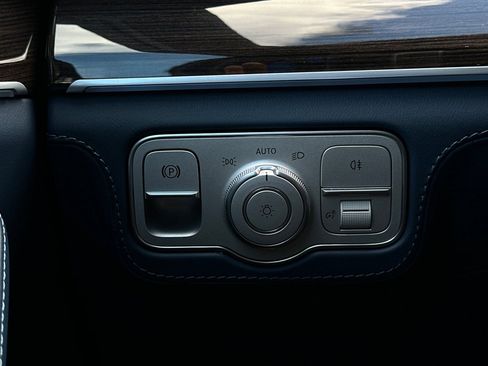 New 2025 Mercedes-Benz GLS 580 4MATIC image 28