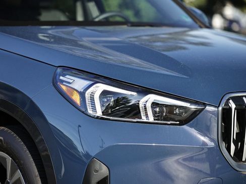 New 2026 BMW X1 xDrive28i w/ Convenience Package AWD/4WD image 2