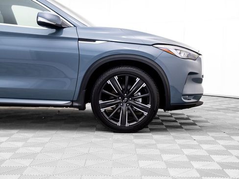 Certified 2023 INFINITI QX50 Sensory image 32