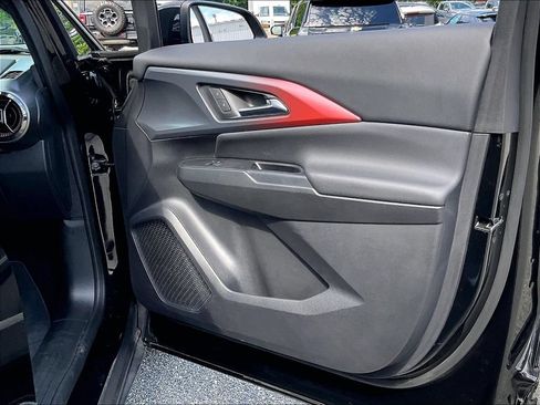Used 2024 Chevrolet Equinox EV RS FWD image 12