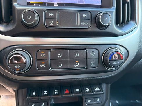 Used 2022 Chevrolet Colorado ZR2 AWD/4WD image 18