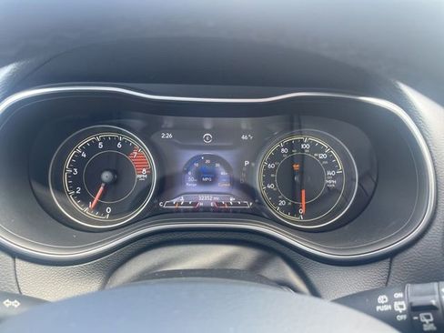 Certified 2022 Jeep Cherokee Limited w/ Elite Package image 25