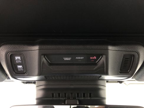 Certified 2024 Jeep Wrangler Unlimited Rubicon image 18