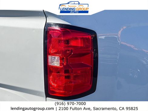 Used 2018 Chevrolet Silverado 1500 LT w/ LT Eassist Package RWD image 8