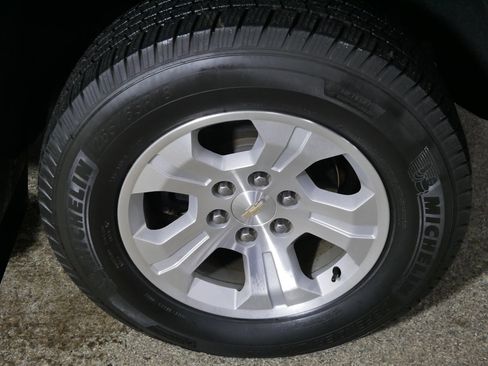 Used 2017 Chevrolet Silverado 1500 LT w/ All Star Edition image 15