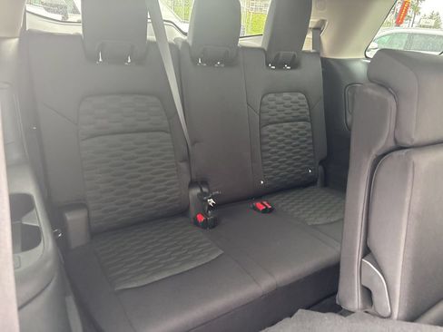 Used 2022 Nissan Pathfinder SV AWD/4WD image 26