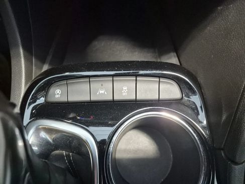 Used 2024 Buick Encore GX Preferred FWD image 31