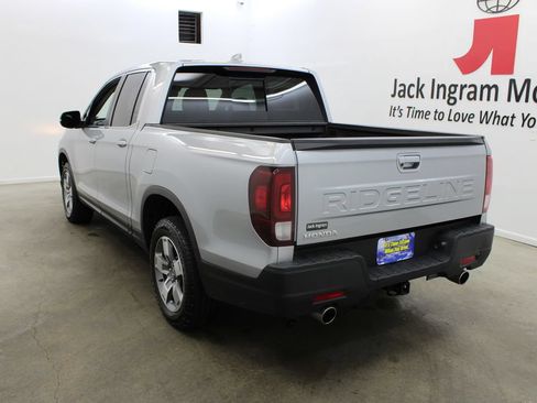 Used 2025 Honda Ridgeline RTL image 3