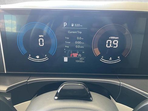 Used 2025 Hyundai Santa Fe SEL image 15