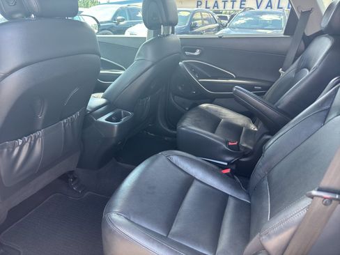 Used 2017 Hyundai Santa Fe Limited FWD image 9