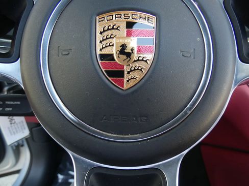 Used 2017 Porsche Macan GTS image 68