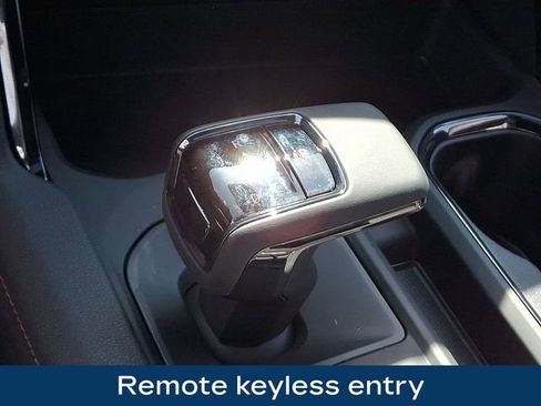 Used 2025 GMC Sierra 1500 AT4 w/ AT4 Premium Package image 17