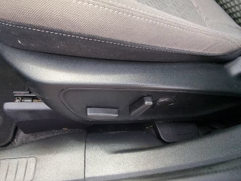 Used 2020 Ford Escape SE FWD image 11