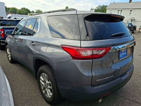 Used 2021 Chevrolet Traverse LT AWD/4WD image 3
