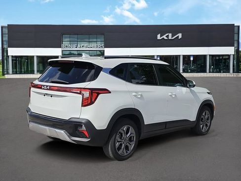 Used 2024 Kia Seltos S FWD image 4