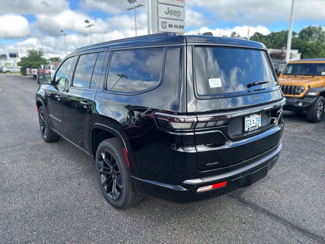 New 2026 Jeep Grand Wagoneer Summit AWD/4WD image 14