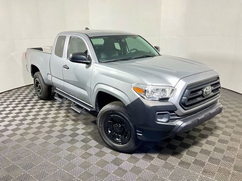 Used 2021 Toyota Tacoma SR image 3