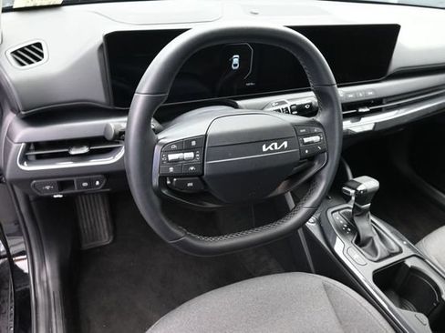 Used 2025 Kia K4 EX FWD image 24