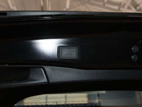 Used 2025 Toyota RAV4 XLE Premium w/ Weather Package AWD/4WD image 40
