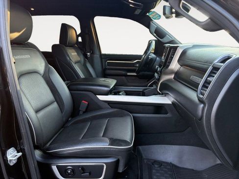 Used 2019 RAM 1500 Laramie image 12