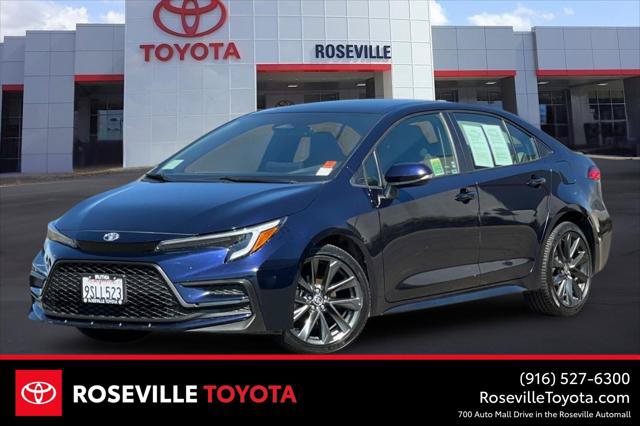 Certified 2025 Toyota Corolla SE w/ Convenience Package FWD image 1