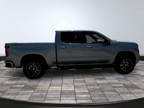 New 2026 Chevrolet Silverado 1500 RST w/ Dark Appearance Package AWD/4WD image 9
